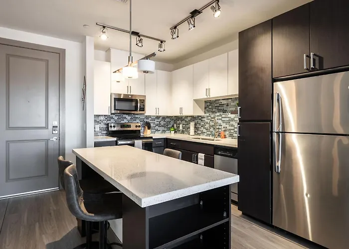 Modern Cozysuites On The Town Waterfront 15 * Tempe
